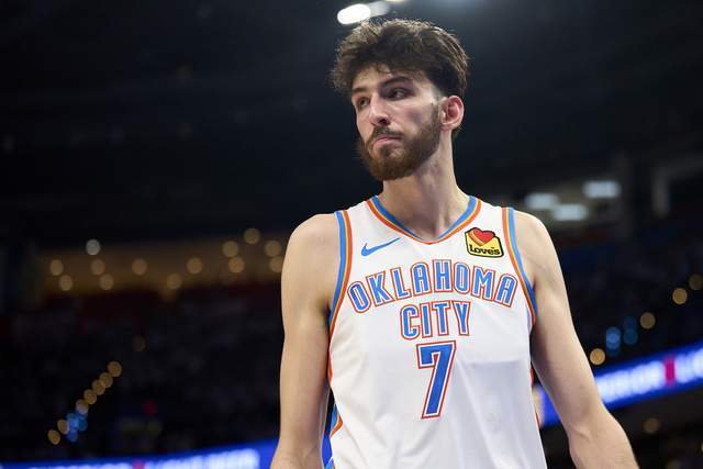 中国男篮苦主 将代表马刺征战NBA夏联，这是要跟徐昕当队友了？